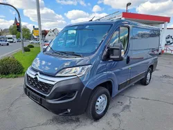 Grau Gebraucht 2021 Citroën Jumper Start Van / Kleinbus | 15.400 € (Guter Preis)