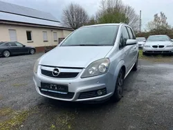 Silber Gebraucht 2007 Opel Zafira Edition Van / Kleinbus | 1.490 € (Superpreis)