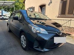 Schwarz Gebraucht 2014 Toyota Yaris Limousine | 6.999 € (Fairer Preis)