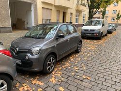 Grau Gebraucht 2019 Renault Twingo LIMITED Kleinwagen | 9.999 € (Fairer Preis)