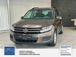 Braun Gebraucht 2014 VW Tiguan Trendline SUV | 12.990 € (Fairer Preis)
