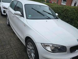 Weiß Gebraucht 2007 BMW 118 Kleinwagen | 1.100 € (Guter Preis)