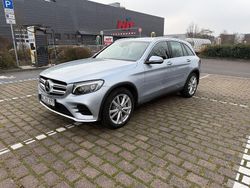 Schwarz Gebraucht 2016 Mercedes GLC250 AMG line SUV | 20.299 € (Guter Preis)