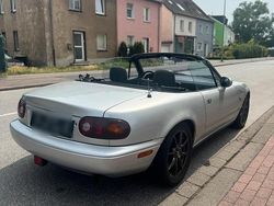 Silber Gebraucht 1994 Mazda MX5 Cabrio | 7.900 €