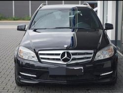 Schwarz Gebraucht 2010 Mercedes C350 Kombi | 13.000 €