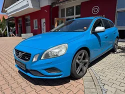 Blau Gebraucht 2012 Volvo V60 R-Design Kombi | 4.990 €
