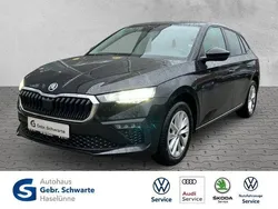 Schwarz Gebraucht 2024 Skoda Scala Selection Kleinwagen | 21.610 € (Guter Preis)