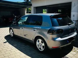 Grau Gebraucht 2009 VW Golf VI Comfortline Kleinwagen | 5.555 € (Fairer Preis)