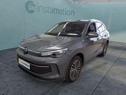 Grau Gebraucht 2024 VW Tiguan Life SUV | 37.530 € (Etwas zu teuer)