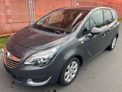 Grau Gebraucht 2016 Opel Meriva Innovation Van / Kleinbus | 5.800 € (Superpreis)