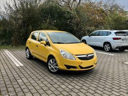 Gelb Gebraucht 2007 Opel Corsa Kleinwagen | 2.350 € (Fairer Preis)