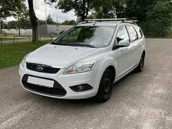 Weiß Gebraucht 2011 Ford Focus Kombi | 1.450 € (Superpreis)