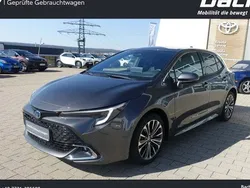 Grau Gebraucht 2024 Toyota Corolla Kombi | 24.990 € (Guter Preis)