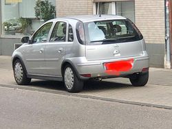 Grau Gebraucht 2005 Opel Corsa Kleinwagen | 1.800 € (Fairer Preis)
