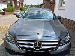Grau Gebraucht 2018 Mercedes E400 Limousine | 21.500 € (Teuer)
