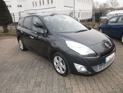 Grau Gebraucht 2011 Renault Scénic III Dynamique Van / Kleinbus | 5.590 € (Fairer Preis)