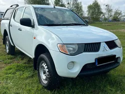 Weiß Gebraucht 2006 Mitsubishi L200 Invite Abholung | 6.500 € (Etwas zu teuer)