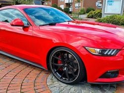 Rot Gebraucht 2016 Ford Mustang Coupé | 24.000 €
