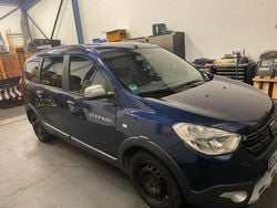Blau Gebraucht 2019 Dacia Lodgy Stepway Van / Kleinbus | 5.999 € (Fairer Preis)