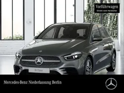 Grau Gebraucht 2025 Mercedes B200 AMG Van / Kleinbus | 40.590 €