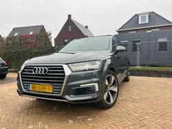 Grau Gebraucht 2016 Audi Q7 S-Line SUV | 26.950 €