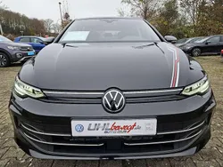 Grenadillschwarz Neu 2024 VW Golf VIII Goal Limousine | 25.799 € (Guter Preis)