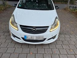 Weiß Gebraucht 2009 Opel Corsa OPC Kleinwagen | 2.000 € (Fairer Preis)