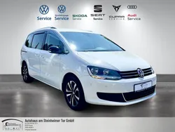 Weiß Gebraucht 2019 VW Sharan IQ Drive Van / Kleinbus | 33.790 € (Teuer)