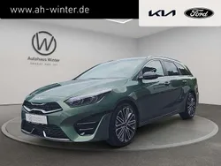 Grün Neu 2025 Kia Ceed Sportswagon GT-Line Kombi | 31.395 € (Fairer Preis)