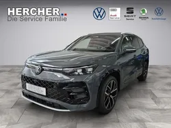 Grau Neu 2025 VW Tayron R-line SUV | 73.105 €