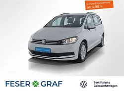 Pure white Gebraucht 2024 VW Touran Comfortline Van / Kleinbus | 30.240 € (Guter Preis)