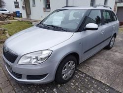 Silber Gebraucht 2012 Skoda Fabia Classic Kombi | 4.000 € (Fairer Preis)