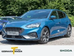 Blau Gebraucht 2020 Ford Focus ST Limousine | 21.860 € (Fairer Preis)