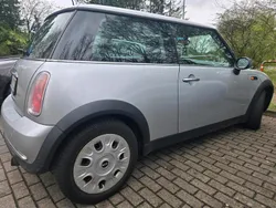 Silber Gebraucht 2005 Mini Cooper Coupé Coupé | 2.700 € (Fairer Preis)