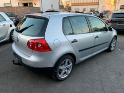 Silber Gebraucht 2006 VW Golf V Limousine | 4.250 € (Teuer)