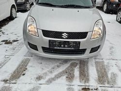Silber Gebraucht 2009 Suzuki Swift Snow Limousine | 1.950 € (Superpreis)