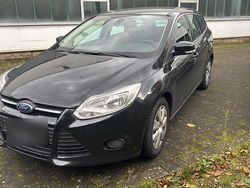 Schwarz Gebraucht 2014 Ford Focus Kombi | 3.850 € (Guter Preis)