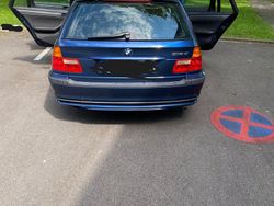 Blau Gebraucht 2005 BMW 318 Kombi | 750 € (Fairer Preis)