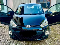 Schwarz Gebraucht 2015 Hyundai i10 Edition Kleinwagen | 6.500 €
