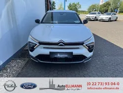 Perlmut weiß Gebraucht 2024 Citroën C5 X PureTech Limousine | 20.490 € (Superpreis)
