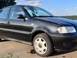 Schwarz Gebraucht 2000 VW Polo Kleinwagen | 1.800 € (Teuer)