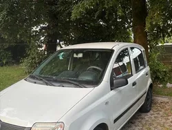 Weiß Gebraucht 2009 Fiat Panda Kleinwagen | 1.100 €