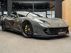 Grau Gebraucht 2020 Ferrari 812 | 379.995 €