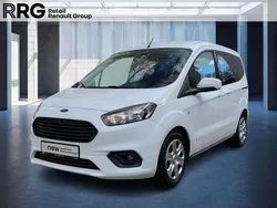 Weiß Gebraucht 2020 Ford Tourneo Courier Trend Van / Kleinbus | 16.490 € (Etwas zu teuer)