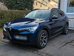 Blau Gebraucht 2018 Alfa Romeo Stelvio Tech Edition SUV | 21.999 € (Guter Preis)