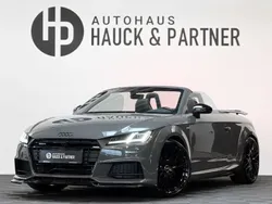 Grau Gebraucht 2017 Audi TT Roadster Competition Cabrio | 32.990 € (Teuer)