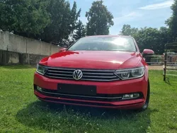 Rot Gebraucht 2016 VW Passat Comfortline Kombi | 9.600 € (Fairer Preis)