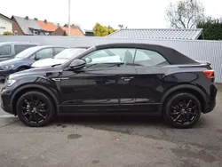 Deepblack Gebraucht 2023 VW T-Roc Cabriolet Design Cabrio | 37.850 € (Fairer Preis)