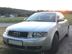 Silber Gebraucht 2004 Audi A4 Limousine | 3.300 € (Fairer Preis)