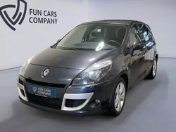 Grau Gebraucht 2010 Renault Grand Scénic III Bose Edition Van / Kleinbus | 2.990 € (Guter Preis)